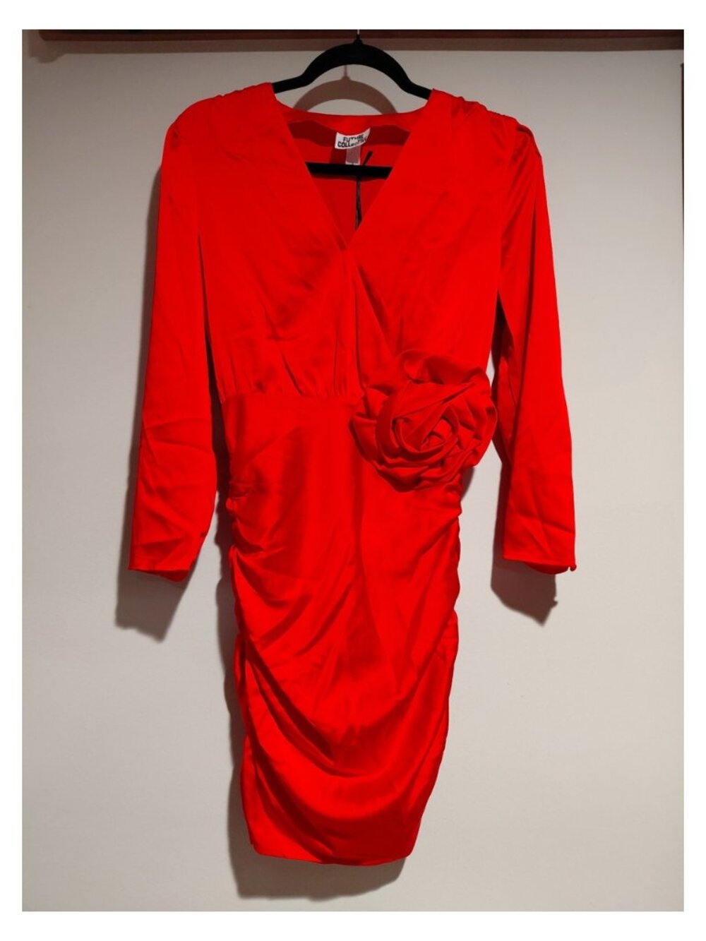 Future Collective Red Dress Size 4 NWOT Ruched Rose Long Sleeve Cocktail Party
